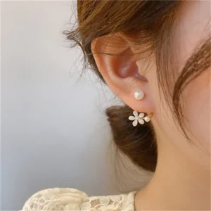 Elegant Flower Stud Earrings